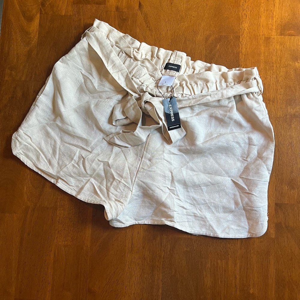 NWT Express Linen Blend Shorts w/ Tie Belt Size L